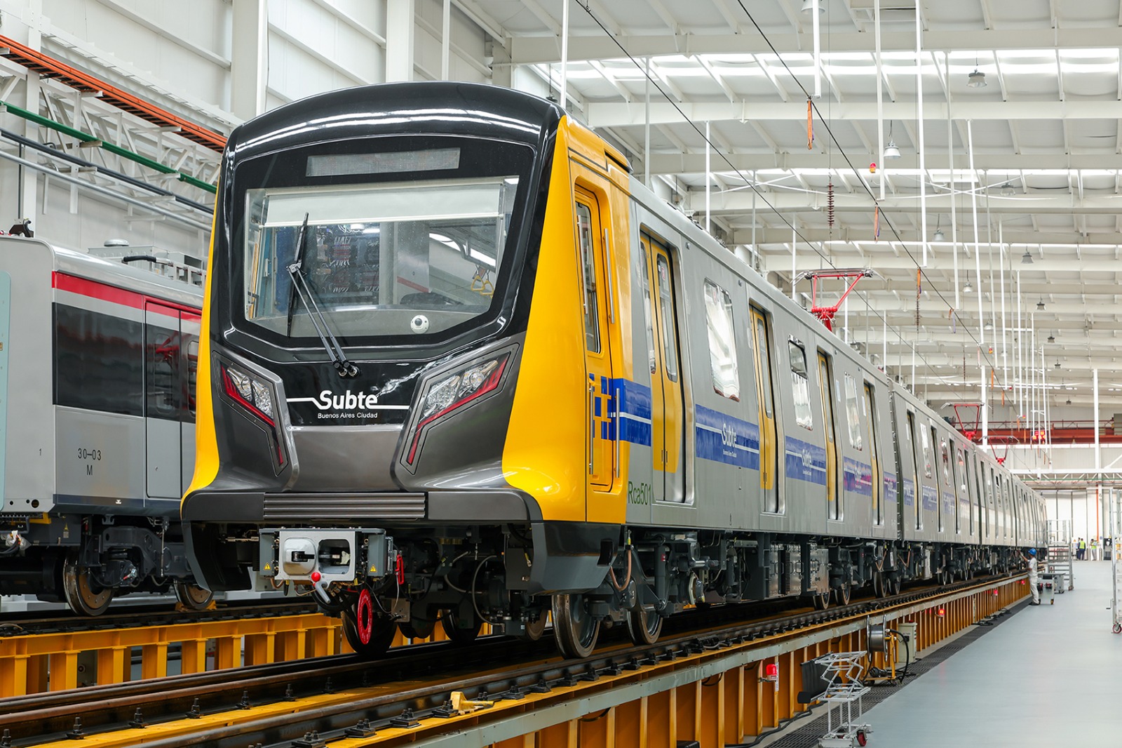 Portada de La Ciudad compró 224 coches nuevos para las líneas A, B y C. Las primeras formaciones llegarán en enero y comenzarán a circular desde abril de 2027.